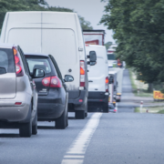 Stau auf einer Landstraße (Copyright: Qube's Pictures - via Pixabay)